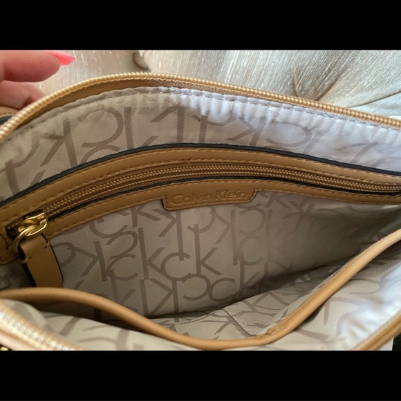 calvin klein mini crossbody bag - Picture 5 of 5
